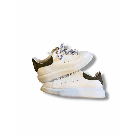 Alexander McQueen Larry Sneaker Khaki Crocodile | Size 42.5(9.5) main image 4